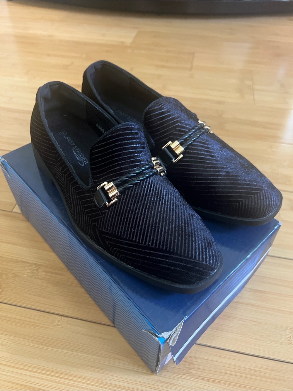 Easy Strider Boys Velvet Loafers Size 6 Black Tuxedo Dress Shoes Formal 8060-BK